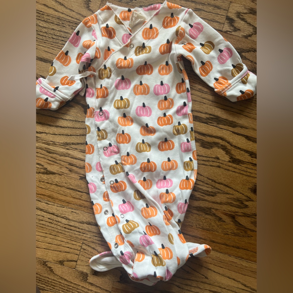 SpearmintLOVE pumpkin gown